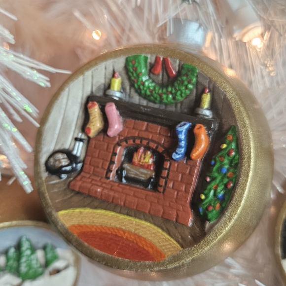 Ornaments~ Vintage one-of-a-kind Christmas set of 12 hand painted - Picture 11 of 16